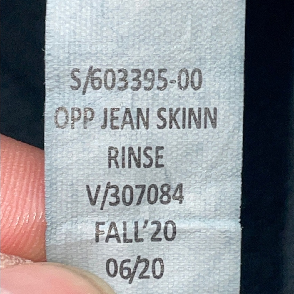 Banana Republic Indigo Skinny Fit Jeans. Size 34x30. Dark Wash. Cotton Blend. - Picture 8 of 8